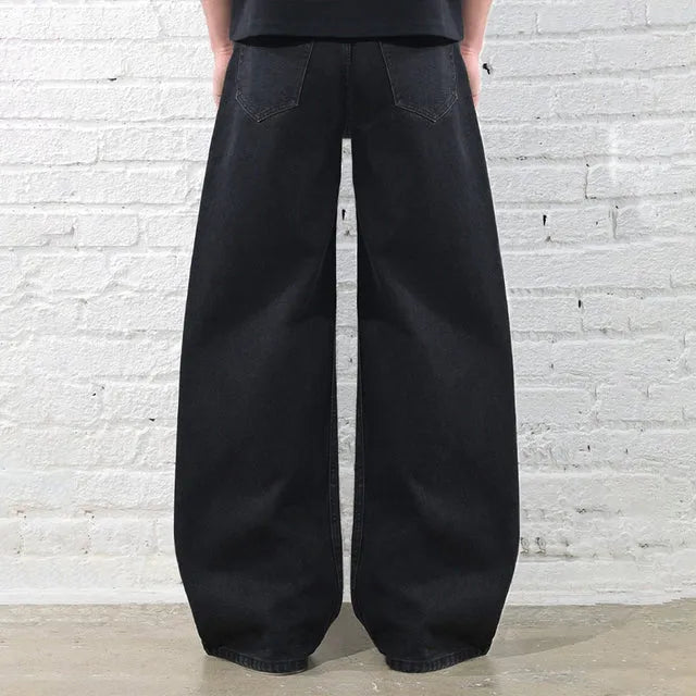 Verdrehte Jeans